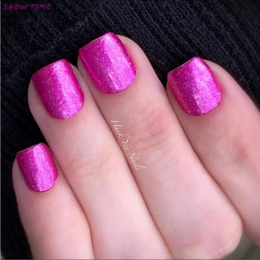 NEW! Show Time Color Street Pink Glimmer Nail Strips